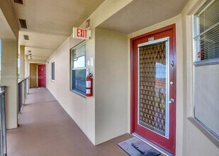 Building Photo - 1151 SW 128th Terrace