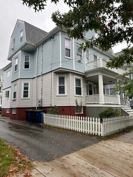 Building Photo - 96 Pearson Rd