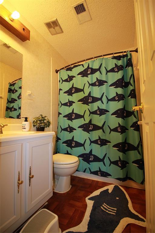 Building Photo - 420 Old Course Dr