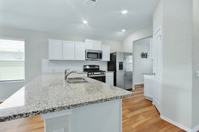 Building Photo - 6854 Hibiscus Falls