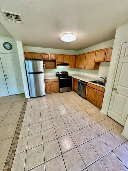 Building Photo - 4312 Covenant Ct