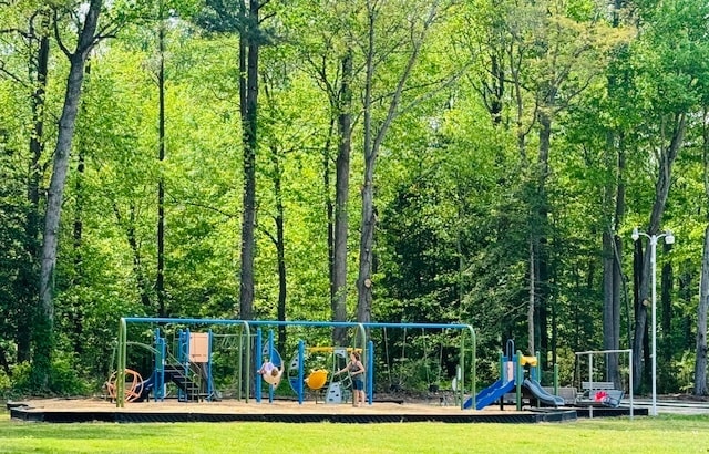 Building Photo - 22730 Holly Way W