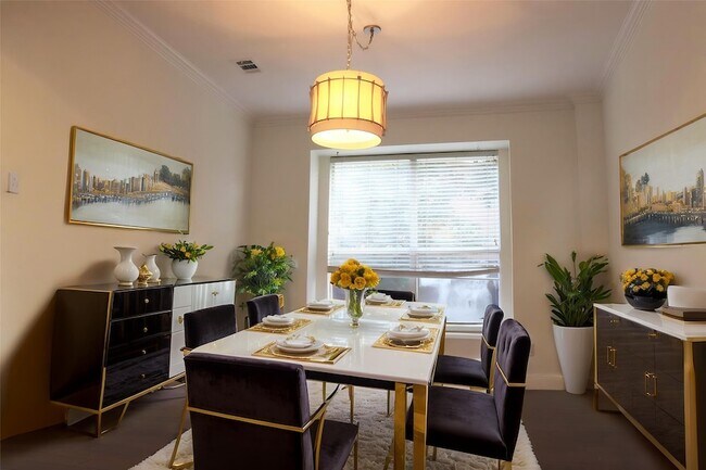 Building Photo - 812 Brookwater Dr