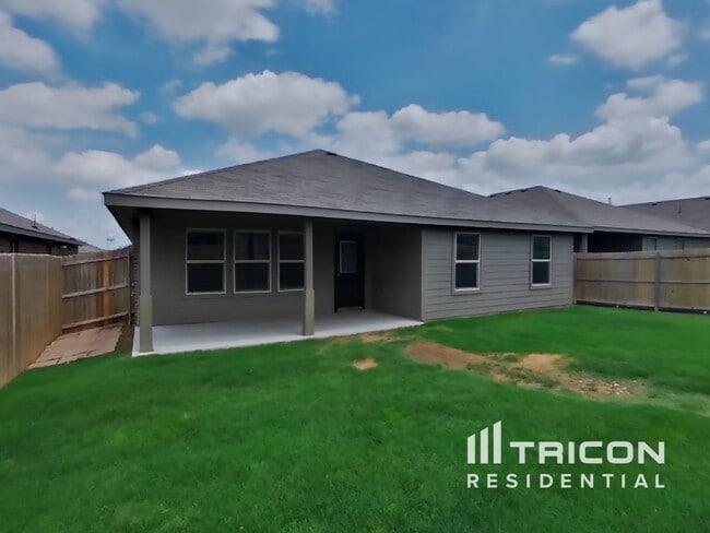 Building Photo - 10396 Ft Teran Trl