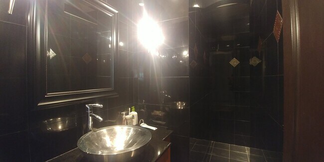 Building Photo - 406 Lillian Dr