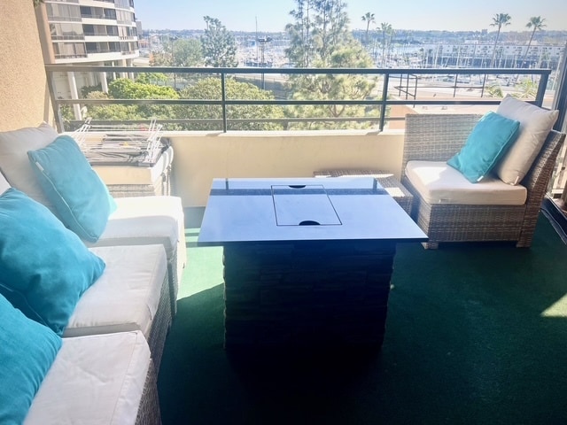 Balcony - 4314 Marina City Dr