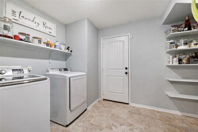 Building Photo - 19116 James Carter Jr St