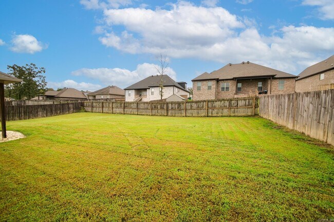 Building Photo - 17317 Crooked Oak Dr