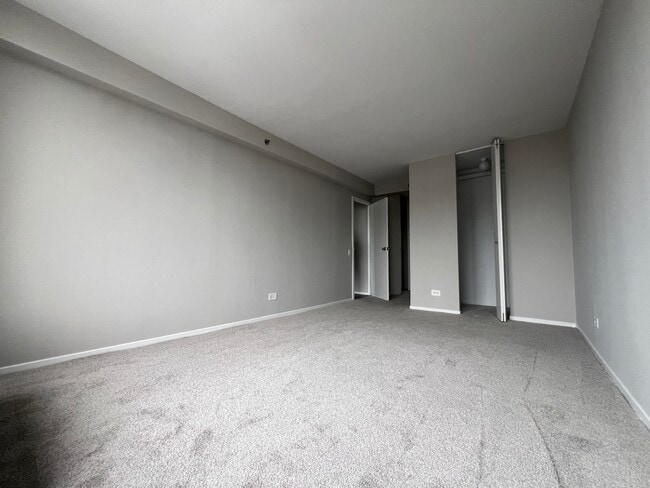 Building Photo - 4334 N Hazel St