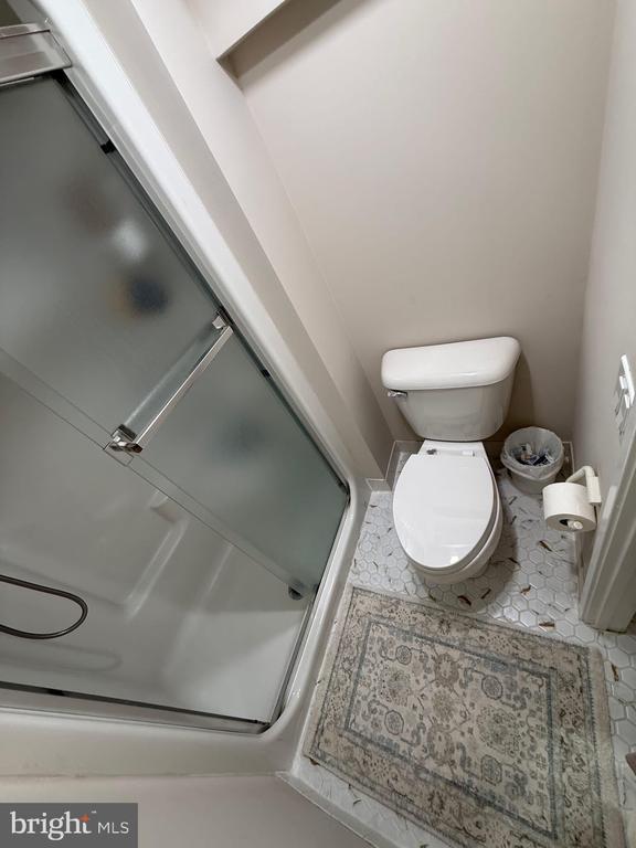 Building Photo - 7 N Christopher Columbus Blvd