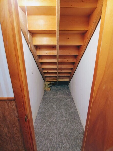 Building Photo - 1177 E 500 N