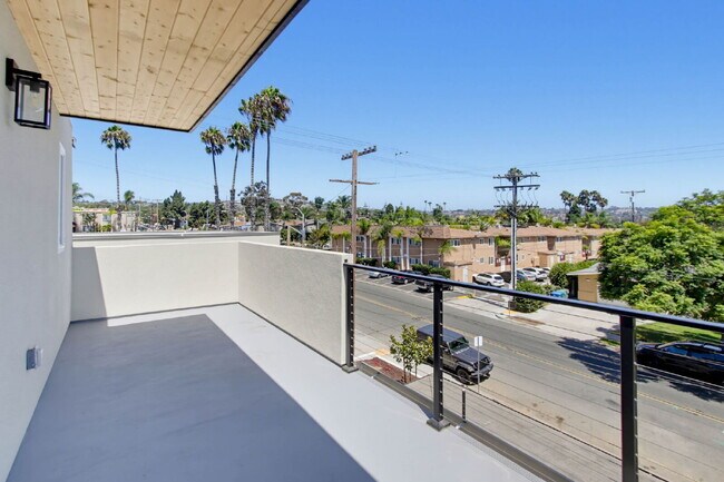 Building Photo - Breathtaking Bay Views & Large Private Deck - Walking Distance To Mission Bay