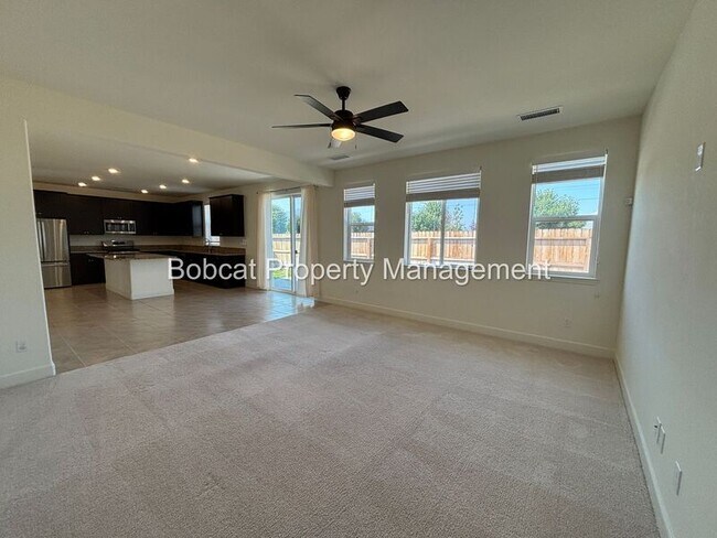 Building Photo - 1120 Dapple Dr