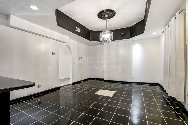 Building Photo - 1774 Bolling Ave