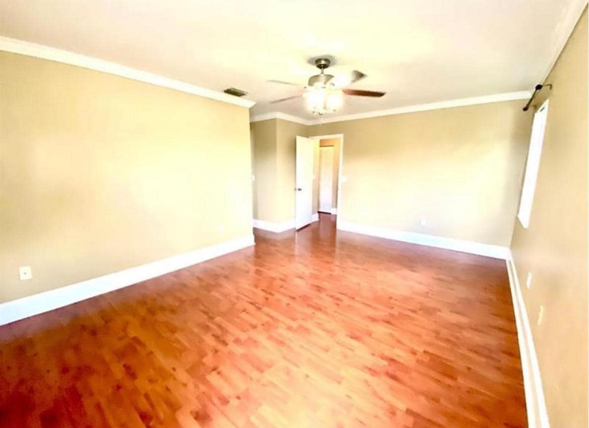 Building Photo - 599 NW 87th Ter