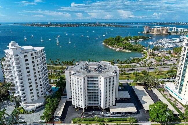 Building Photo - 435 S Gulfstream Ave