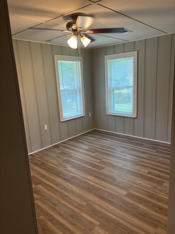 Building Photo - 11735 Ellen Dr