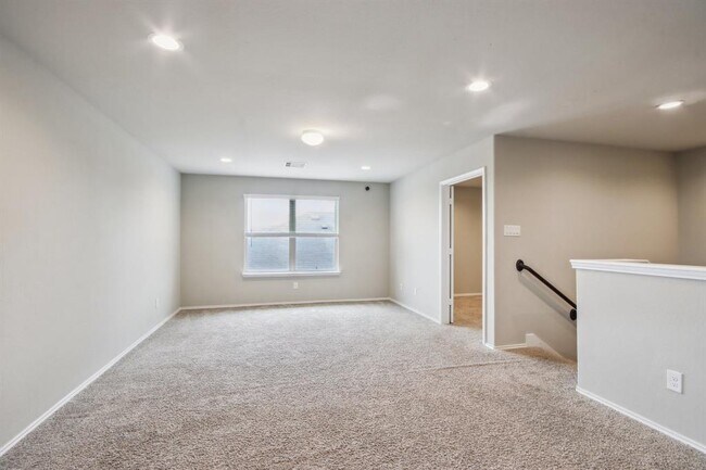 Building Photo - 8414 Aster Gln Wy