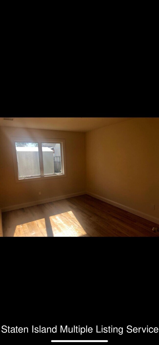 Building Photo - 309 Bryson Ave