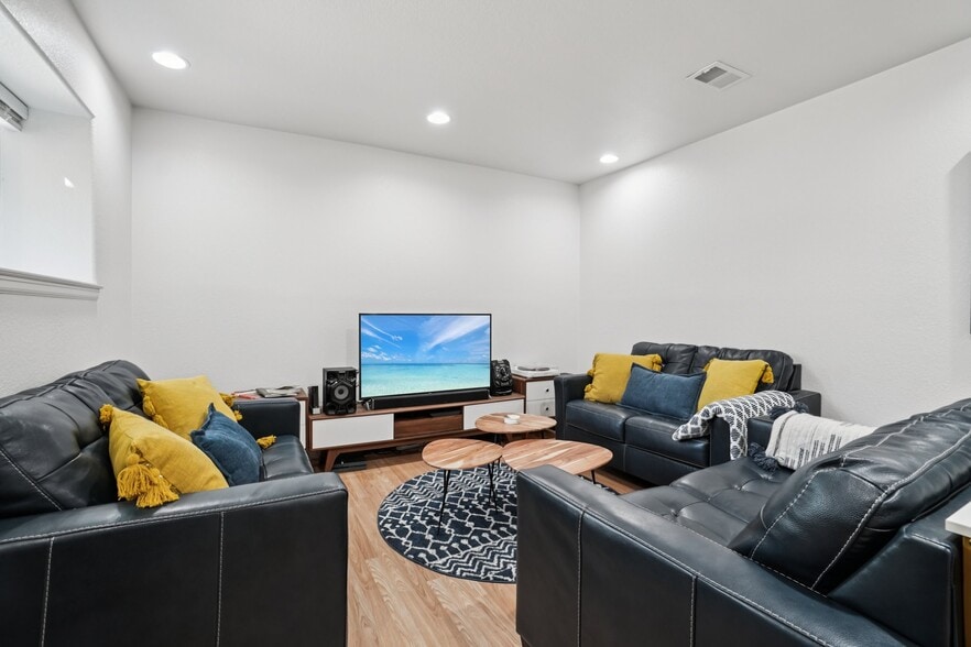 Basement has plenty of room to hang out - 941 Reynolds Farm Ln