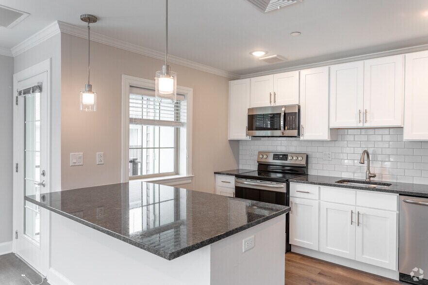 Brookfield Village Apartments 800 Federal Rd Brookfield CT 06804