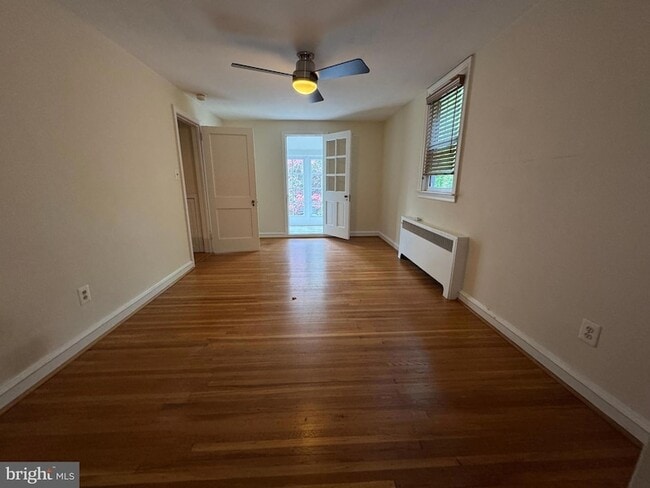 Building Photo - 412 Grange Rd