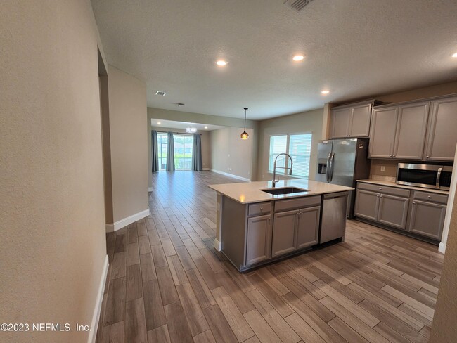 Building Photo - 310 Broomsedge Cir
