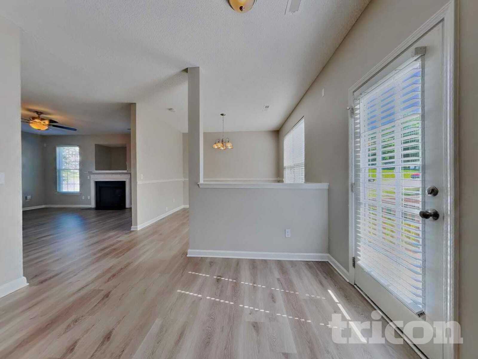 Building Photo - 6103 Glen Way Dr