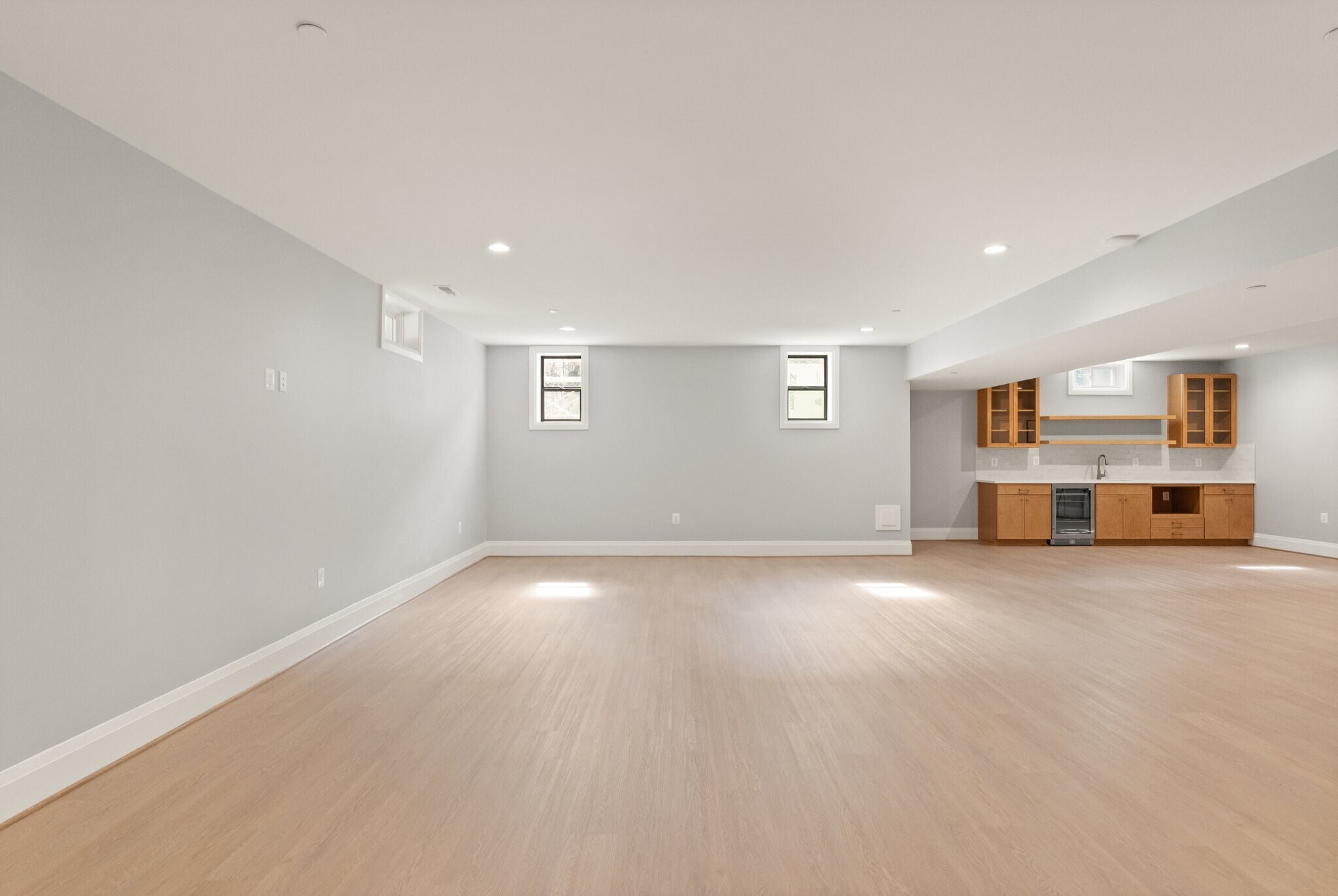 Building Photo - 8309 Loring Dr