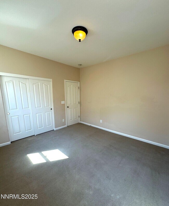 Building Photo - 545 Terracina Way