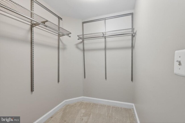 Building Photo - 2451 Midtown Ave