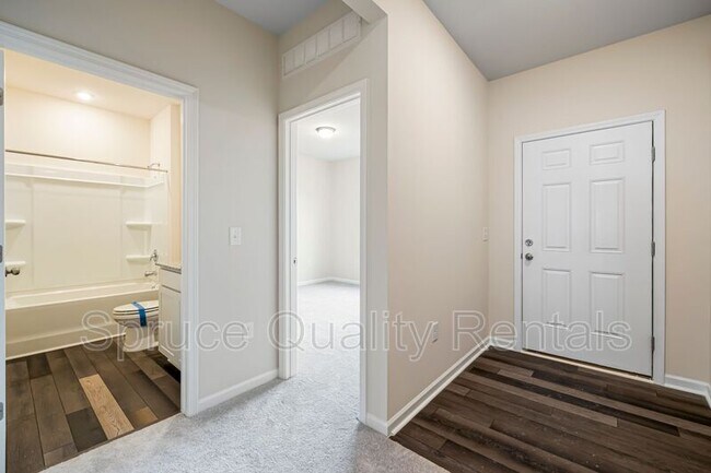 Building Photo - 3529 Sugarplum Rd