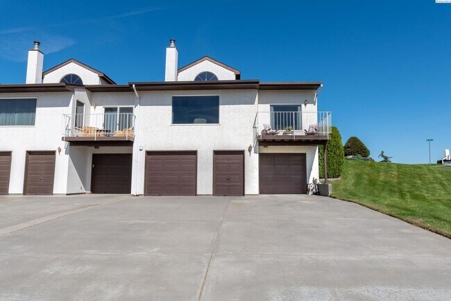 Building Photo - 435 Nicklaus Ct