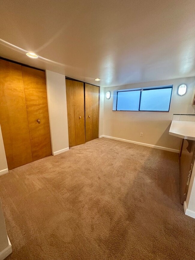 Building Photo - 5411COLBYAVE
