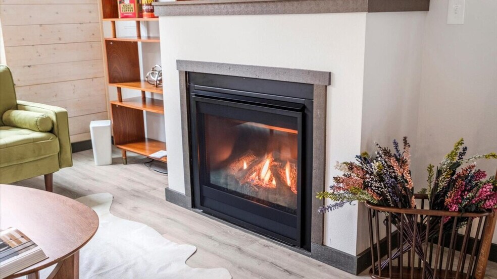 Building Photo - 313 Skate Creek Rd N