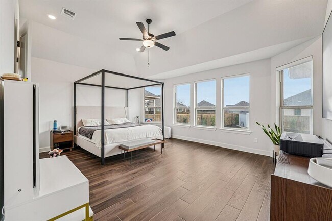 Building Photo - 535 Trout River Rd