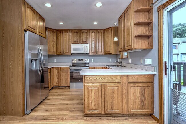 Building Photo - 55 Lantern Park Dr