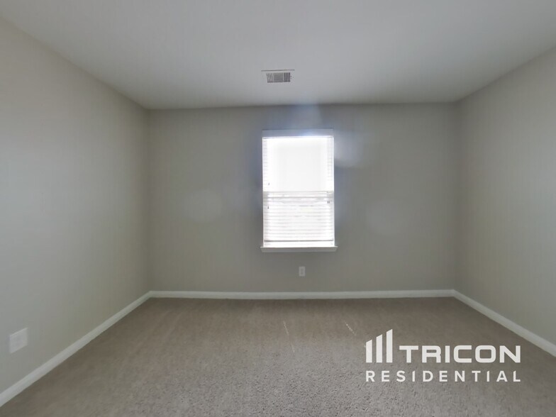Building Photo - 5002 Pacific Ridge Ln
