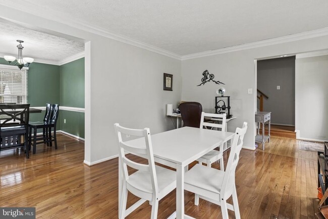 Building Photo - 6018 River Birch Ct