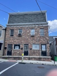 Building Photo - 111 Union St