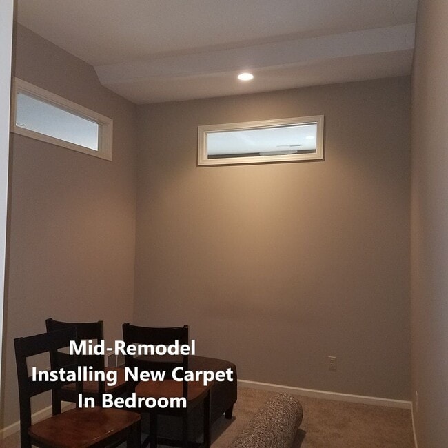 Building Photo - 1BR/1BA, Upscale Loft with accessible Rooftop Deck & Community Pool!