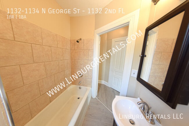 Building Photo - 1132-1134 N George St-1132 2nd FL