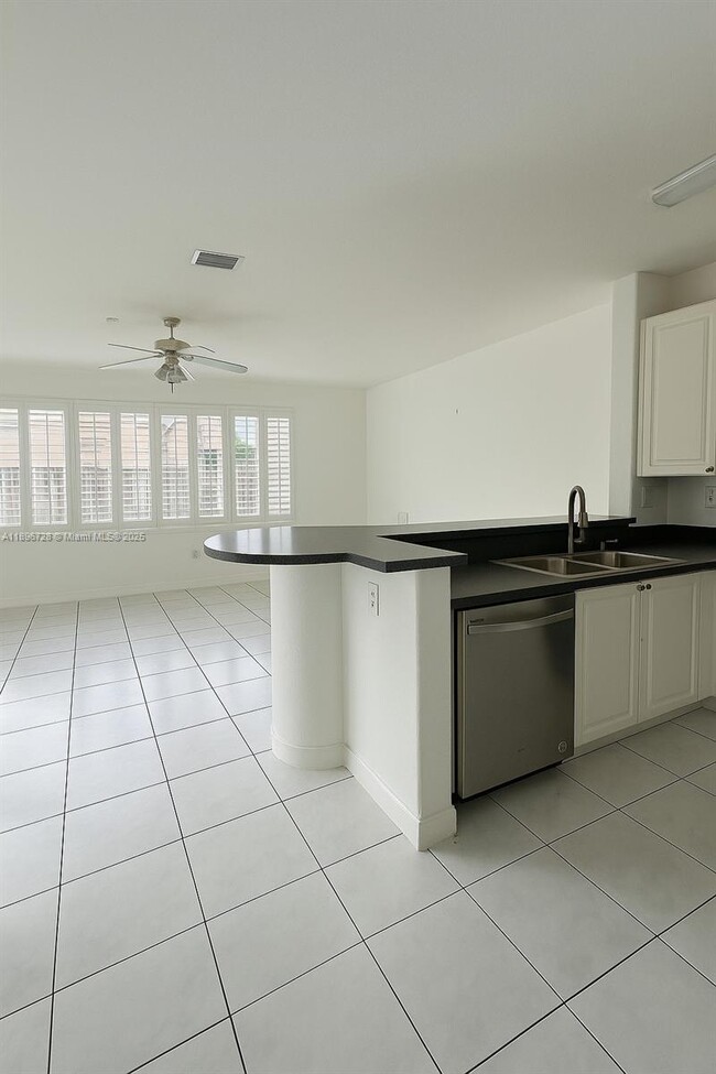 Building Photo - 11324 NW 54th Terrace