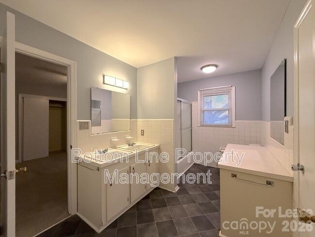 Building Photo - 9419 Brenda Ann Rd