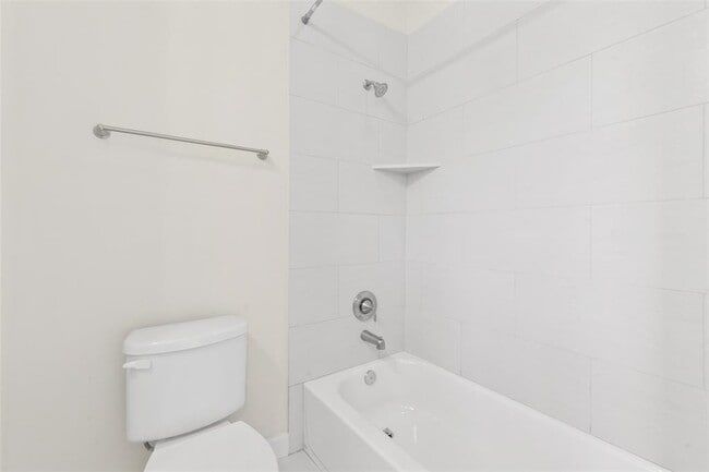 Building Photo - 1408B W 26th St