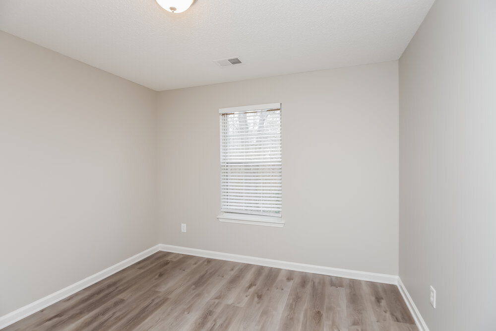 Building Photo - 4040 Brookfield Way