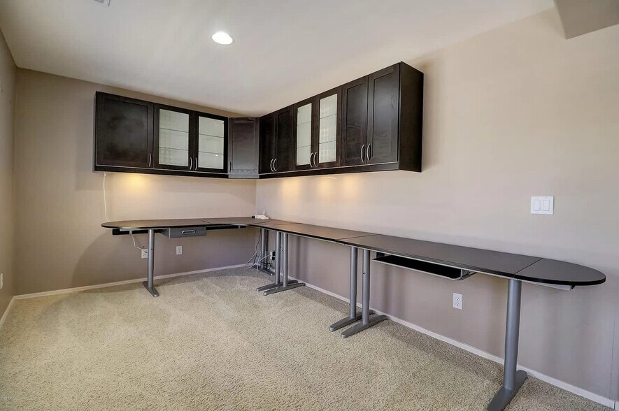 Building Photo - 13412 W Annika Dr