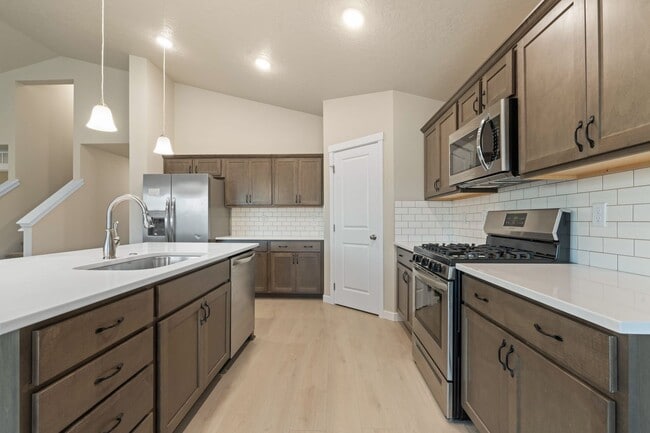 Building Photo - SINGLE LEVEL LIVING: 4 Bedroom, 2 Bath Nampa Home w/Upstairs Bonus Room