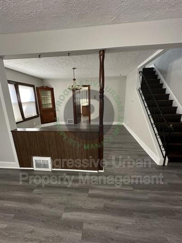 Building Photo - 1082 Hillstone Rd