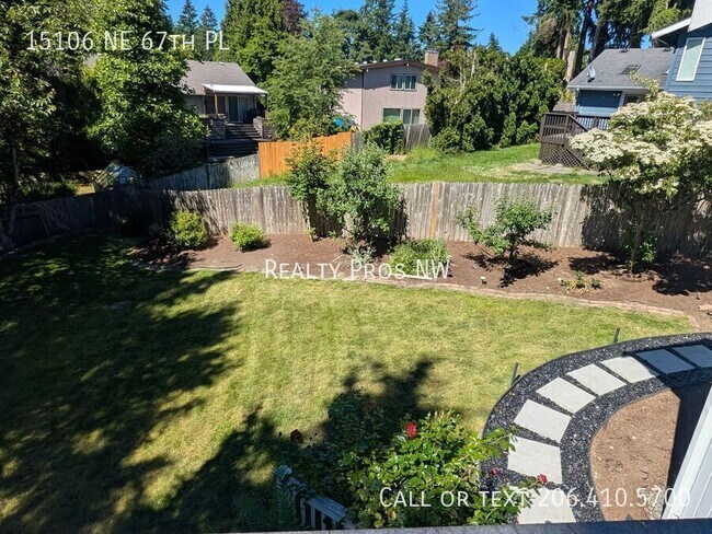 Building Photo - 15106 NE 67th Pl
